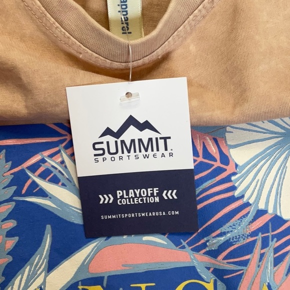 Us Apperal Kansas Shirt. New with Tags. Pink. Size Small In Woman’s. - Picture 3 of 4